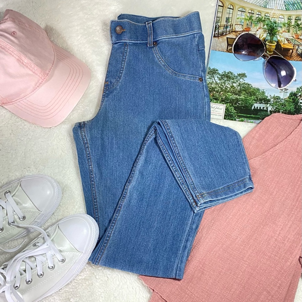 HUE Essential Denim Leggings